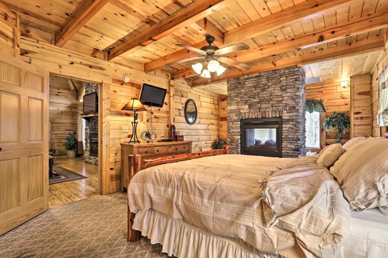 Pigeon Forge Cabin With Games, 1 Mi To Parkway! Exterior photo