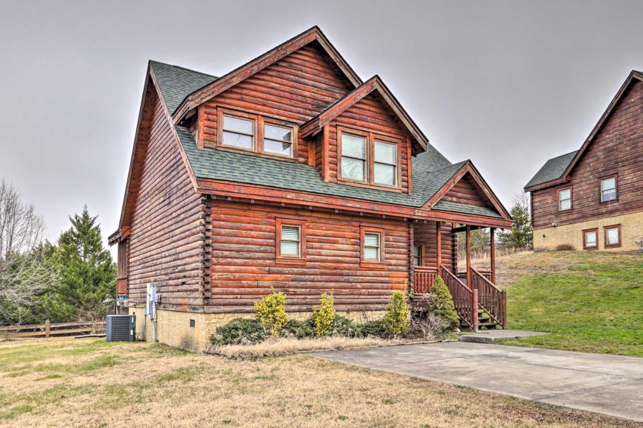Pigeon Forge Cabin With Games, 1 Mi To Parkway! Exterior photo